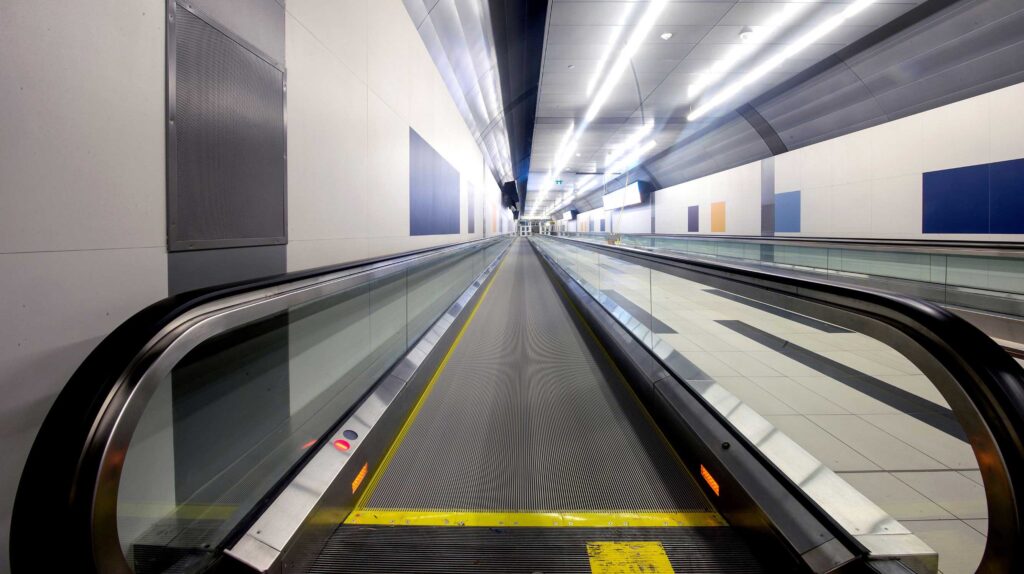 Movator in pedestrian tunnel